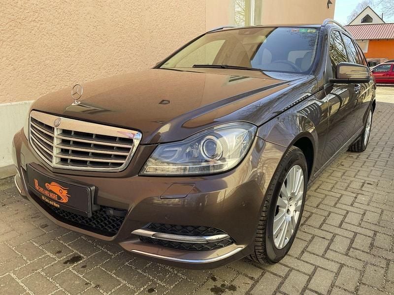 Gebraucht Mercedes C200 184 PS (135 kW) 2013 Braun Kombi