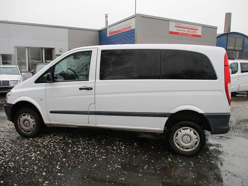 Gebraucht Mercedes Vito 163 PS (119 kW) 2012 Arktikweiss Van