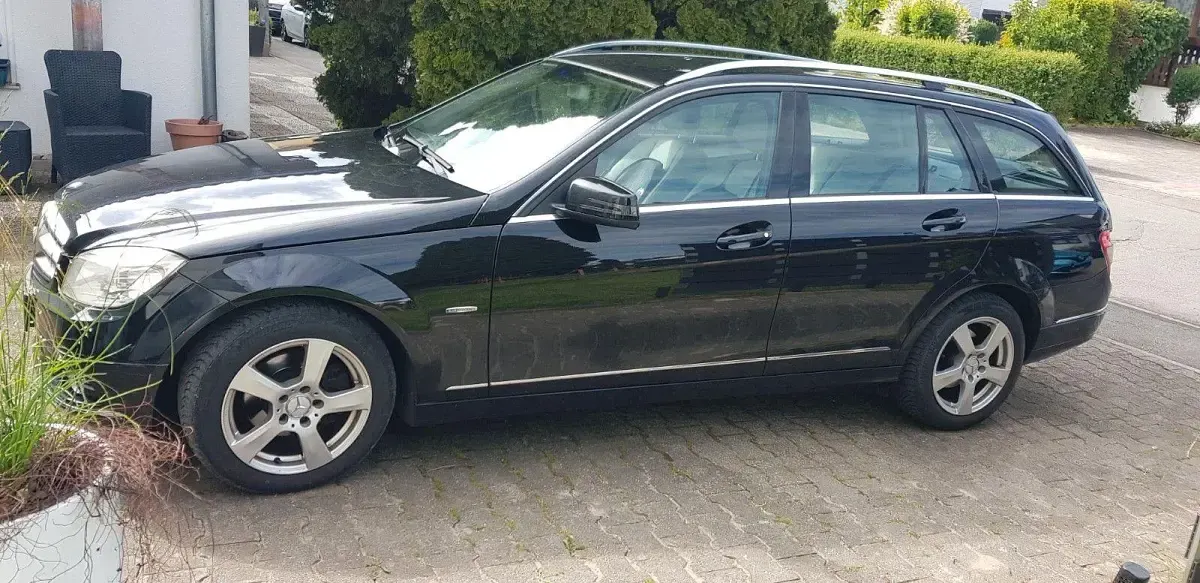 Gebraucht Mercedes 200 136 PS (100 kW) 2010 Grau Kombi