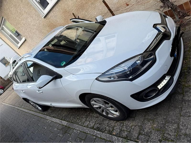 Weiß Gebraucht 2014 Renault Mégane GrandTour Initiale Paris Kombi | 5.800 € (Fairer Preis) - Bild 1/4
