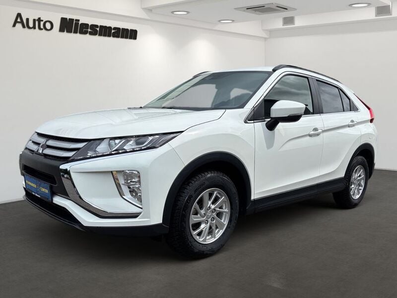 Weiß Gebraucht 2020 Mitsubishi Eclipse Cross Basis SUV | 18.480 € (Guter Preis) - Bild 1/4