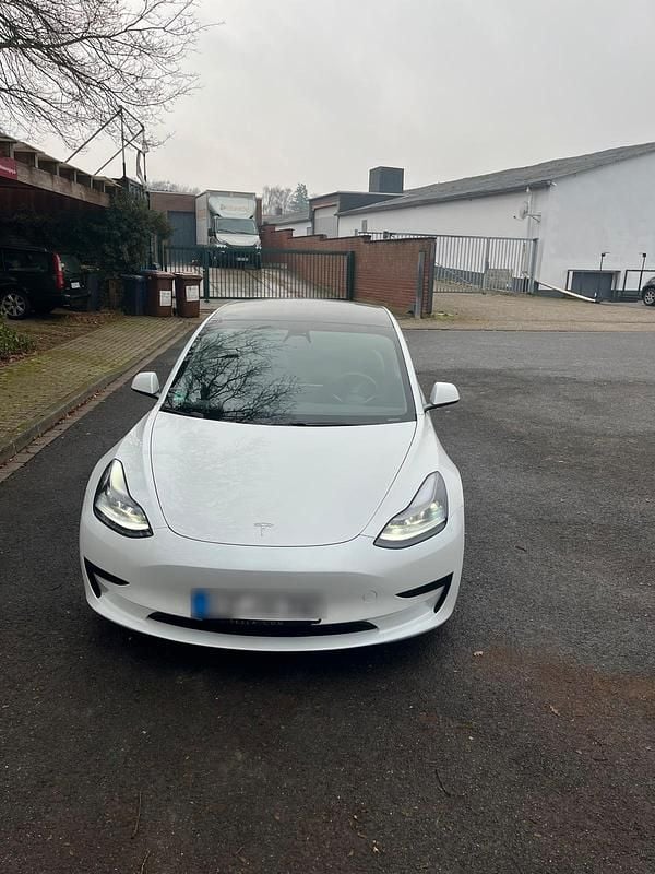 Gebraucht Tesla Model 3 Standard Range Plus 225 kW (306 PS) 2021 Weiß Limousine