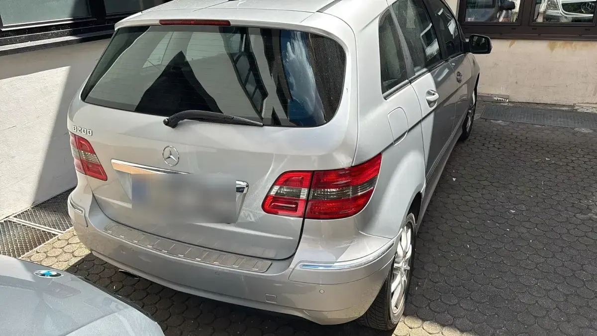 Gebraucht Mercedes B200 136 PS (100 kW) 2008 Silber Van / Kleinbus
