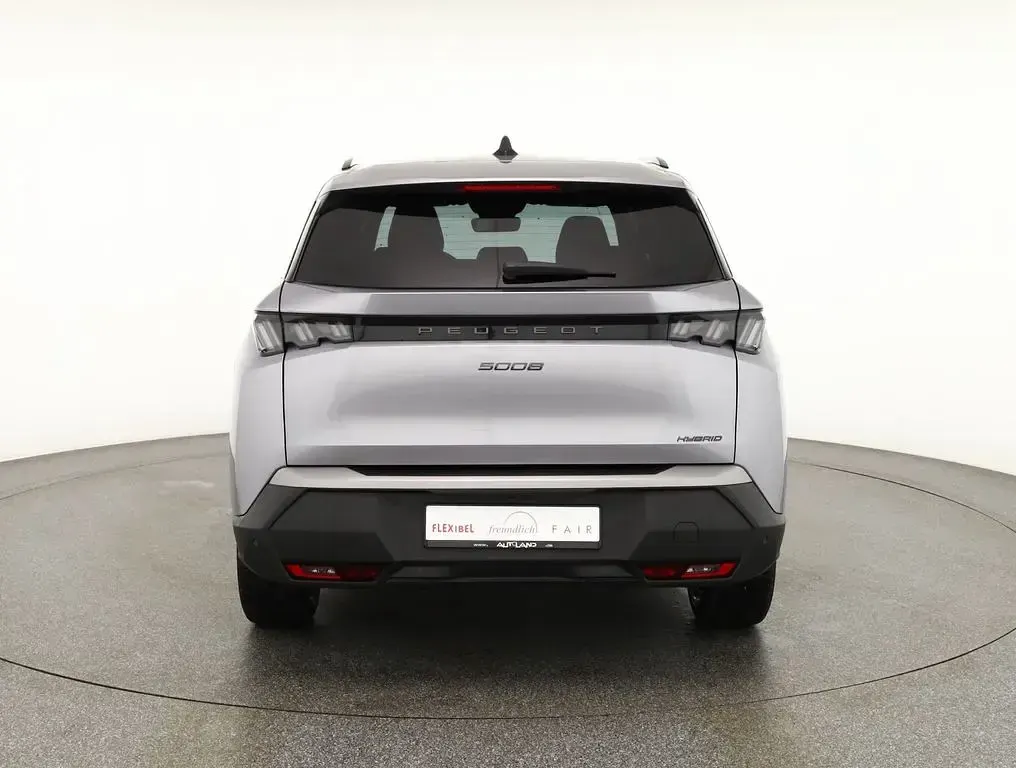 Neu Peugeot 5008 145 PS (106 kW) 2026 Grau SUV