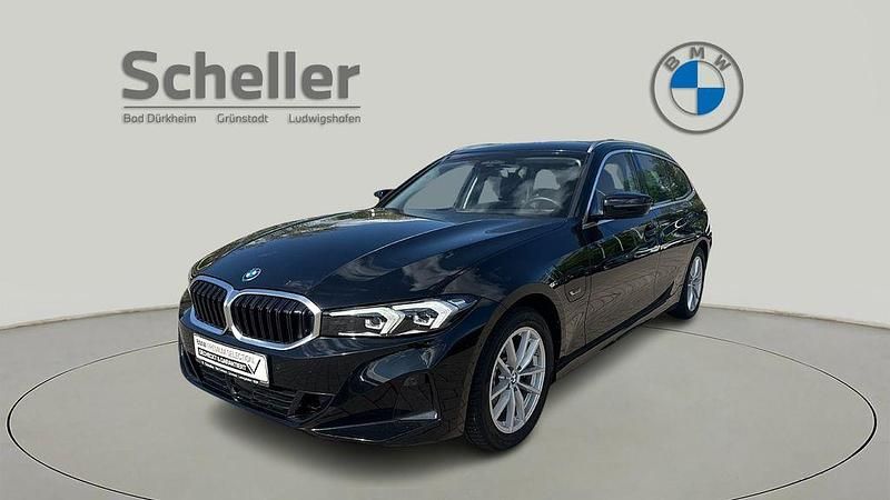 Gebraucht BMW 330e 292 PS (214 kW) 2023 Schwarz uni Kombi