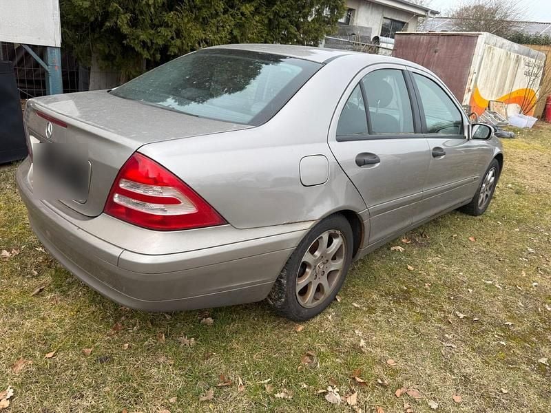 Gebraucht Mercedes C180 143 PS (105 kW) 2002 Limousine