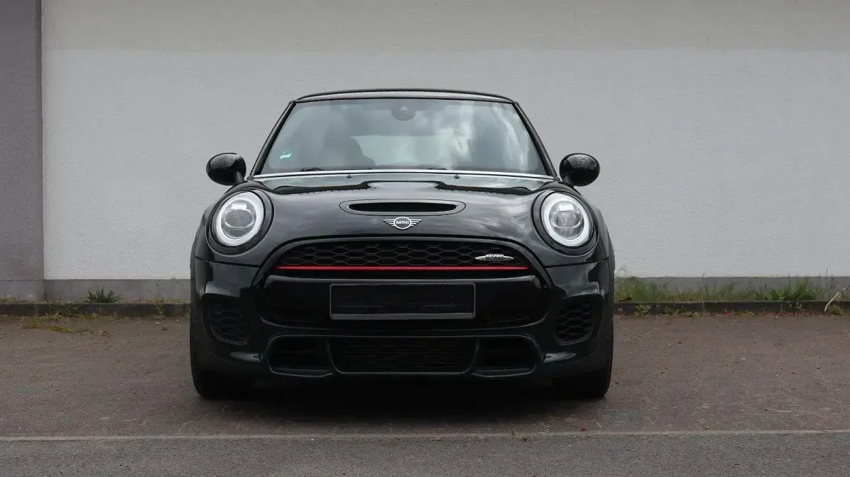 Gebraucht Mini John Cooper Works Coupé 231 PS (169 kW) 2020 Rebel green Coupé