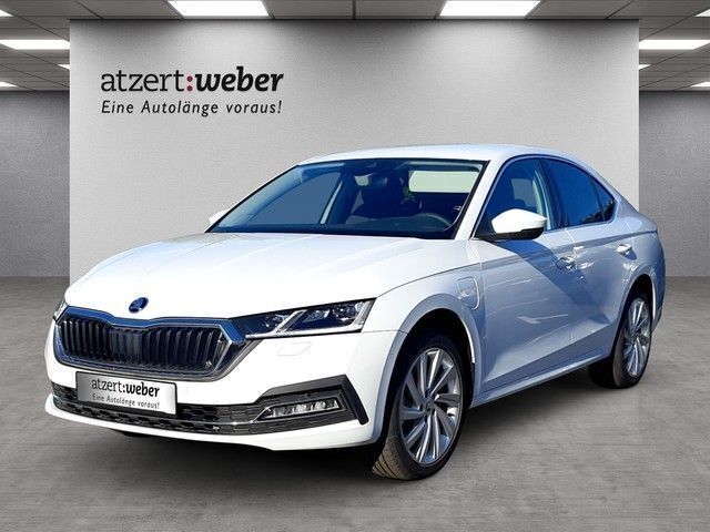 Moonweiss metallic Neu 2025 Skoda Octavia Style Limousine | 31.590 € (Guter Preis) - Bild 1/4