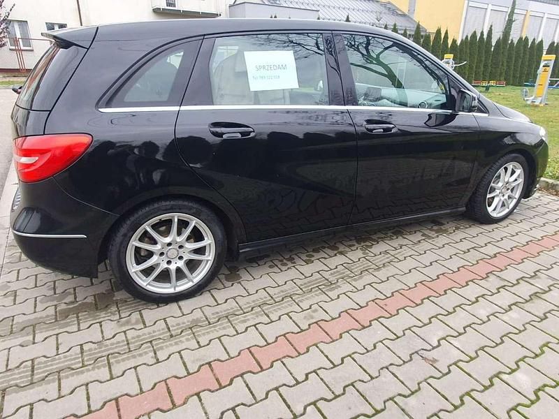 Gebraucht Mercedes B200 156 PS (114 kW) 2013 Van / Kleinbus