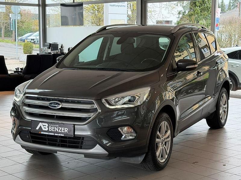 Gebraucht Ford Kuga Cool & Connect 150 PS (110 kW) 2019 Grau SUV