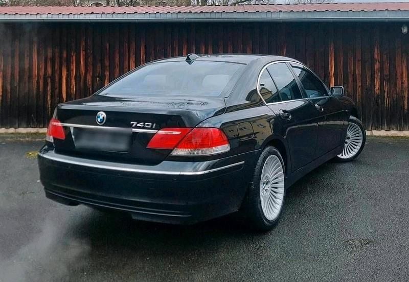 Second-hand BMW 740 306 CP (225 kW) 2005 Negru Berlinǎ
