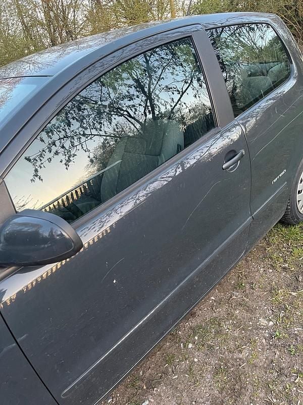 Second-hand VW Fox 55 CP (40 kW) 2009 Gri Hatchback