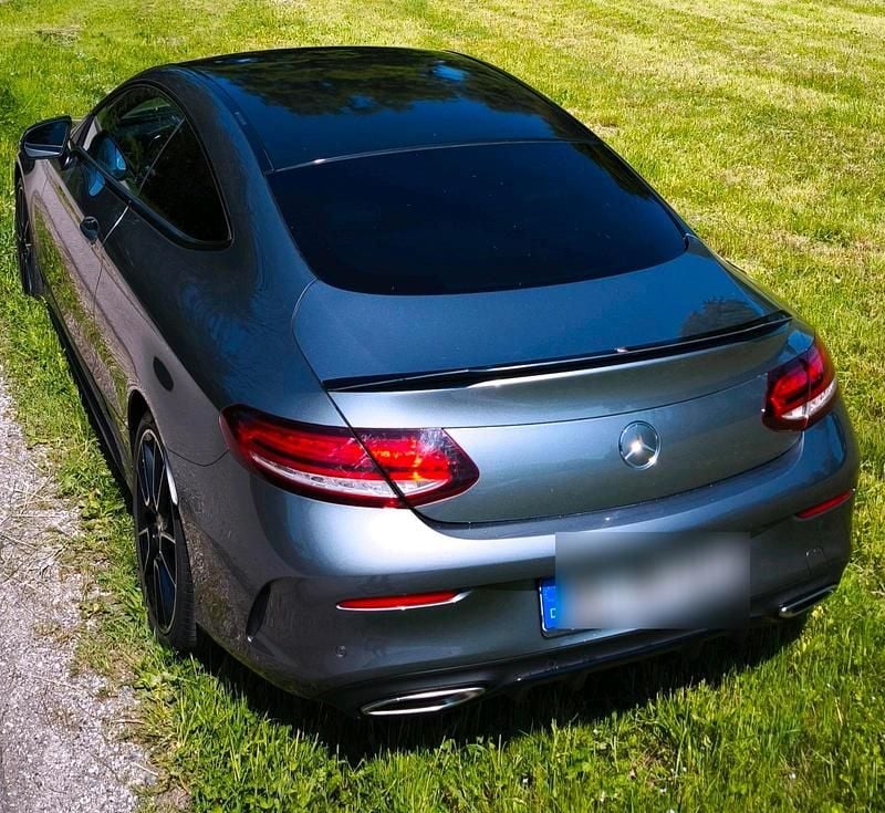 Gebraucht Mercedes C400 333 PS (244 kW) 2018 Grau Coupé