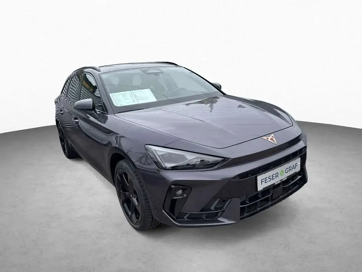 Neu Cupra Leon 150 PS (110 kW) 2026 Violett Kombi