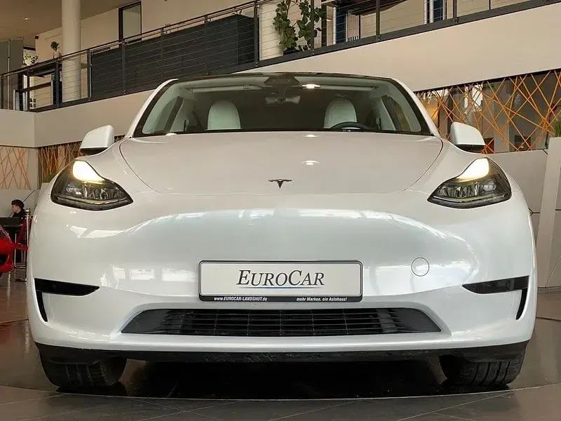 Usado Tesla Model Y RWD 219 kW (299 CV) 2023 Blanco SUV