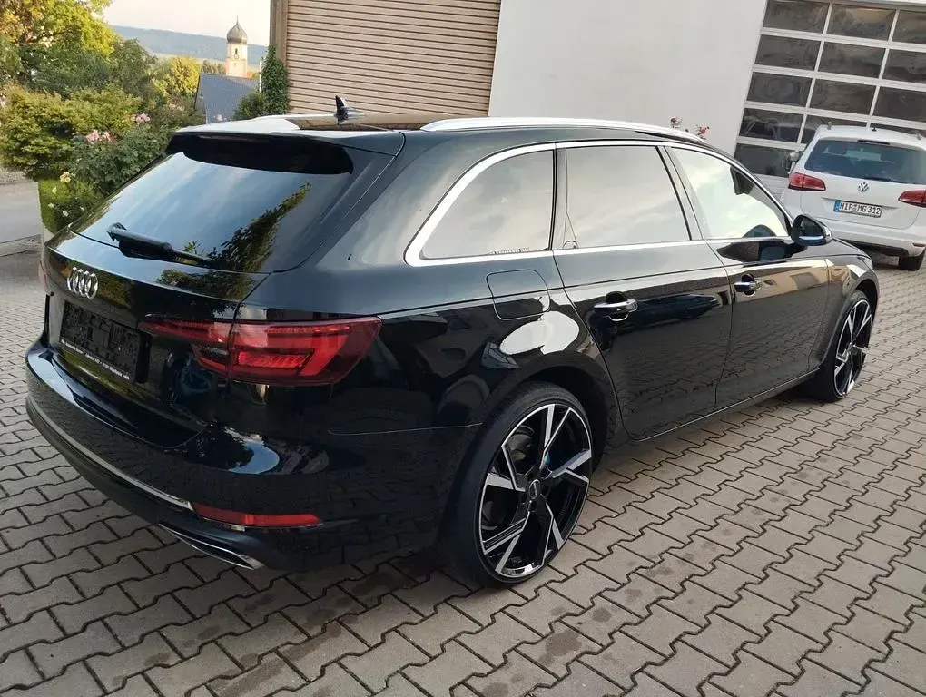 Gebraucht Audi A4 Design 190 PS (139 kW) 2019 Brillantschwarz Kombi