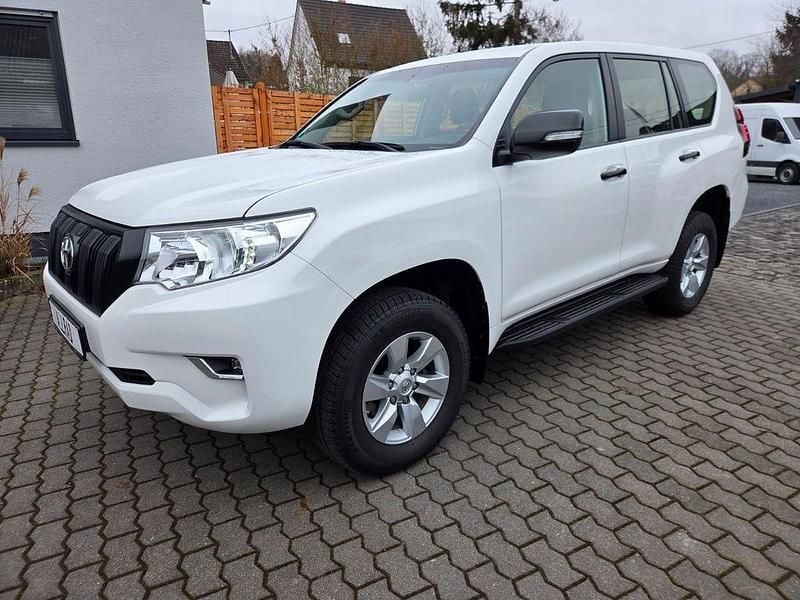 Gebraucht Toyota Land Cruiser 204 PS (150 kW) 2023 Weiß SUV