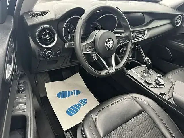 Gebraucht Alfa Romeo Stelvio Super 200 PS (147 kW) 2017 Blau metallic SUV