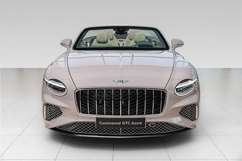 Neu Bentley Continental 680 PS (500 kW) 2026 Beige Cabrio