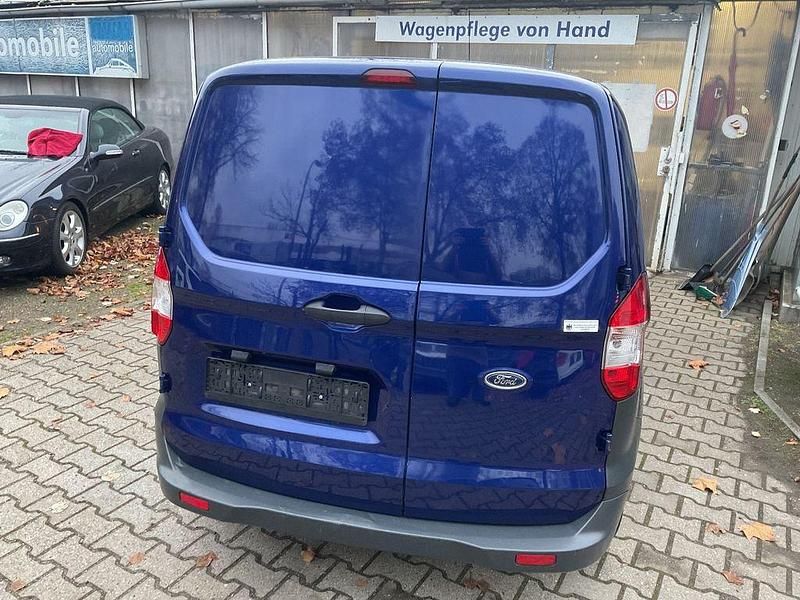 Gebraucht Ford Transit Trend 101 PS (74 kW) 2019 Blau Van / Kleinbus