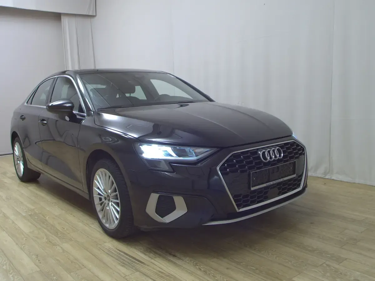 Gebraucht Audi A3 Advanced 150 PS (110 kW) 2022 Schwarz Limousine