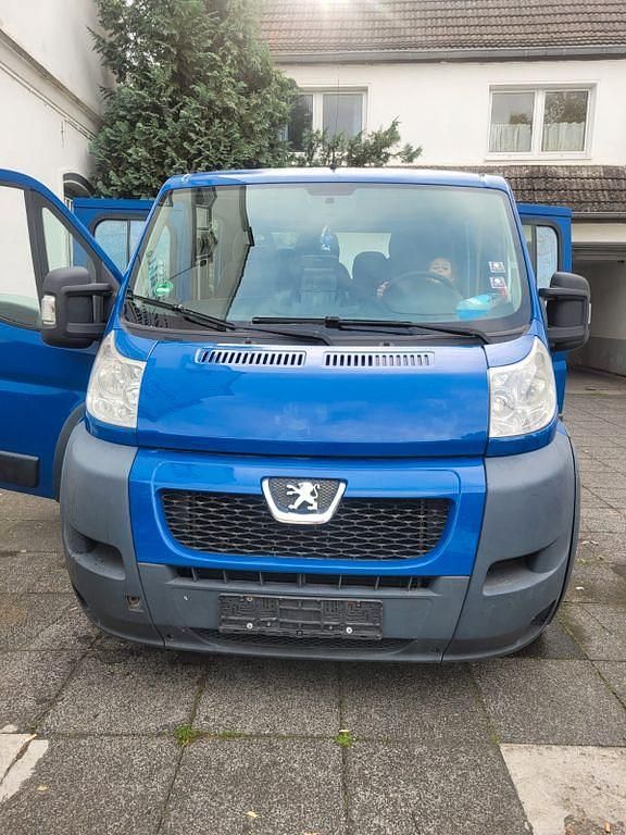 Blau Gebraucht 2012 Peugeot Boxer Van | 15.800 € - Bild 1/4