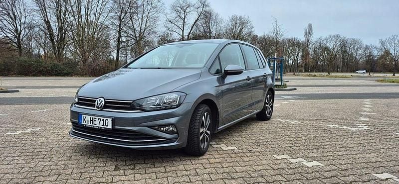 Gebraucht VW Golf Comfortline 116 PS (85 kW) 2020 Grau Van / Kleinbus
