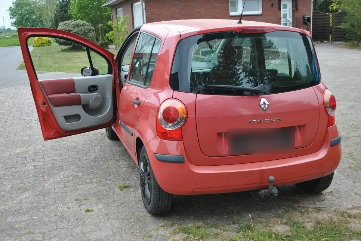 Używany Renault Modus Authentique 75 KM (55 kW) 2005 Pomarańczowy Minivan