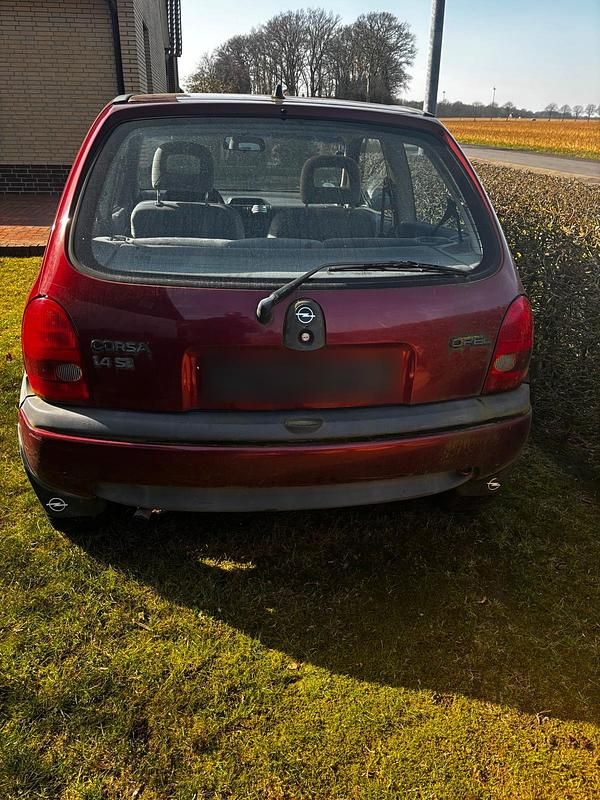 Gebraucht Opel Corsa 90 PS (66 kW) 1995 Andere farben Kleinwagen