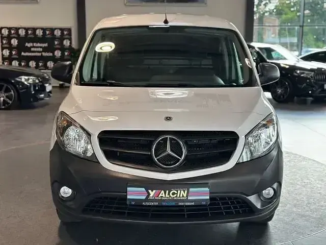 Gebraucht Mercedes Citan 109 95 PS (69 kW) 2021 Arktikweiss Van / Kleinbus