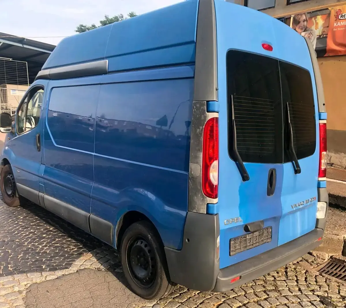 Gebraucht Opel Vivaro 145 PS (106 kW) 2010 Blau Van / Kleinbus