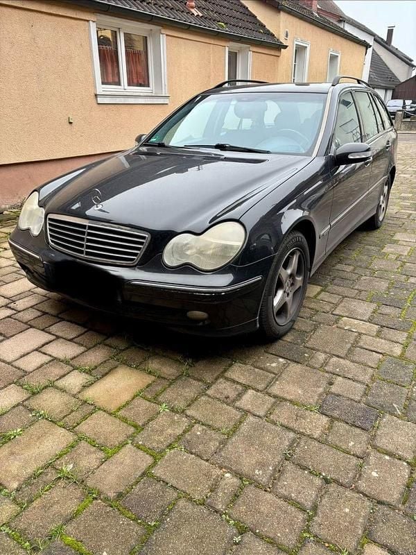 Schwarz Gebraucht 2003 Mercedes C180 Classic Kombi | 4.400 € (Teuer) - Bild 1/4