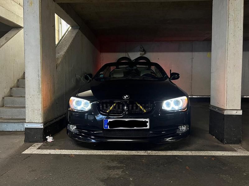 Schwarz Gebraucht 2010 BMW 325 Cabriolet Comfort Edition Cabrio | 12.800 € (Fairer Preis) - Bild 1/4