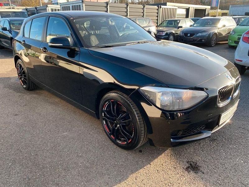 Gebraucht BMW 116 136 PS (100 kW) 2012 Schwarz Kleinwagen