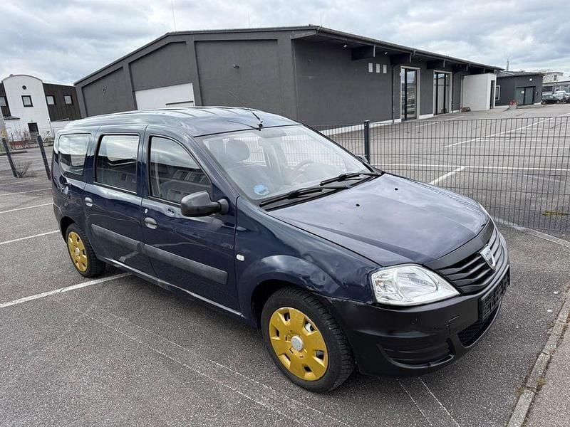 Gebraucht Dacia Logan MCV Basis 84 PS (61 kW) 2011 Blau Kombi