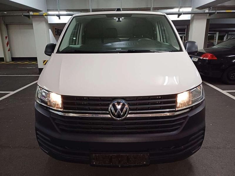 Gebraucht VW Transporter 110 PS (80 kW) 2021 Candyweiß Van