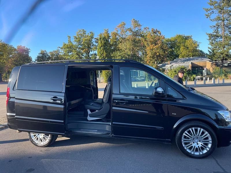 Usata Mercedes Viano 224 CV (164 kW) 2011 Nero Monovolume