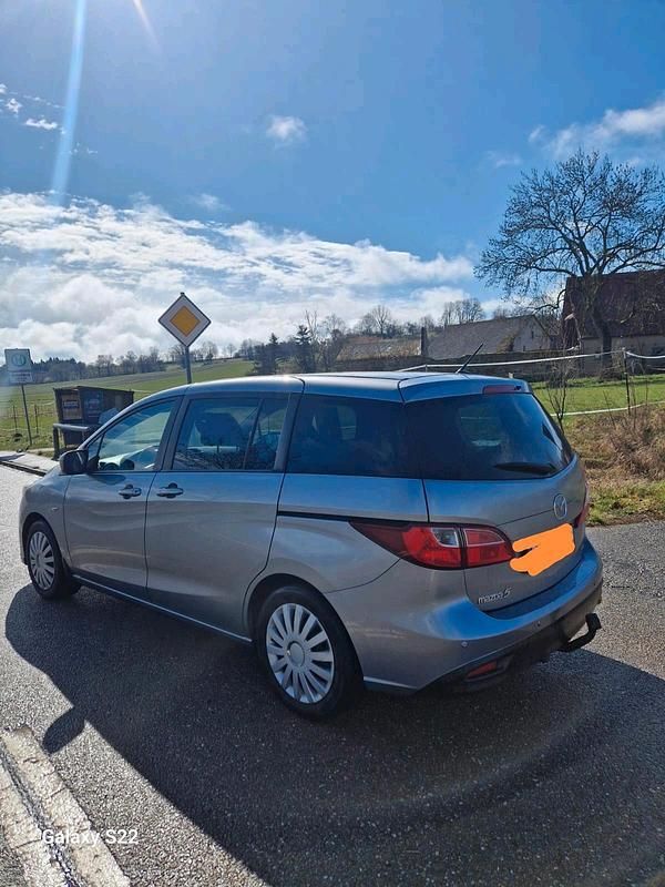 Gebraucht Mazda 5 115 PS (84 kW) 2013 Silber Van / Kleinbus