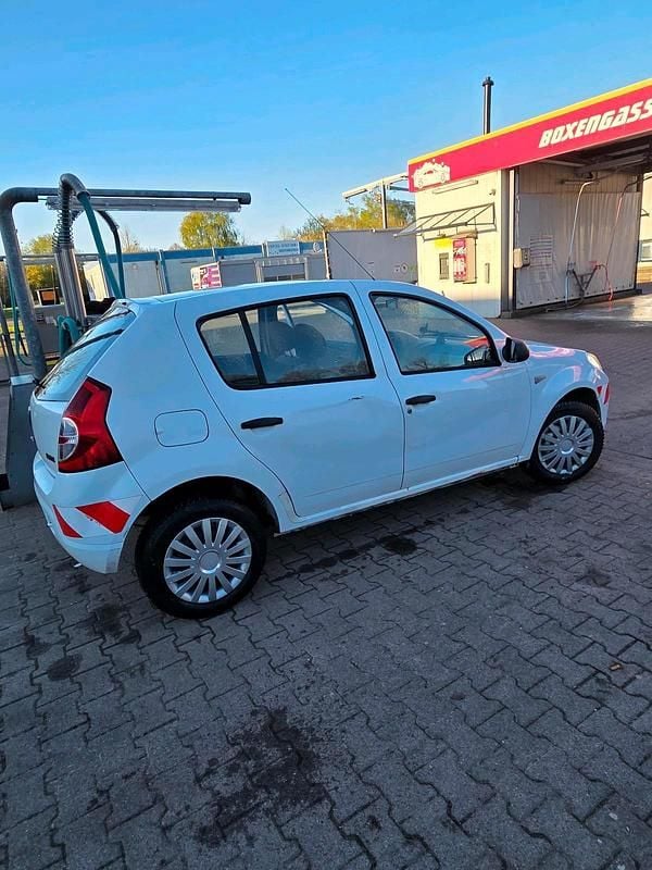 Second-hand Dacia Sandero 75 CP (55 kW) 2009 Alb Hatchback
