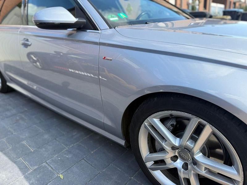 Silber Gebraucht 2015 Audi A6 S-Line Kombi | 16.999 € (Fairer Preis) - Bild 1/4