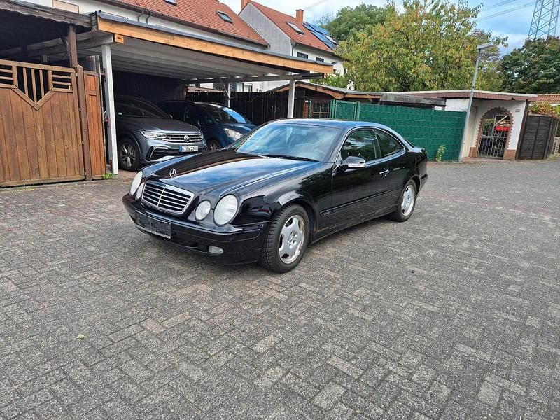 Schwarz Gebraucht 2000 Mercedes CLK200 Coupé | 1.750 € (Superpreis) - Bild 1/4