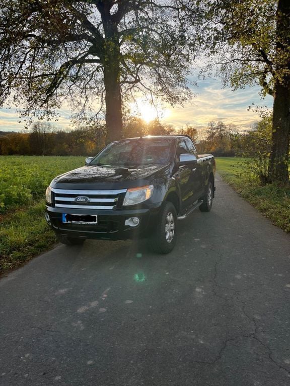 Schwarz Gebraucht 2013 Ford Ranger XLT Abholung | 14.000 € (Guter Preis) - Bild 1/4