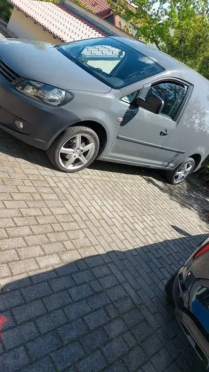 Gebraucht VW Caddy 102 PS (75 kW) 2015 Grau Van / Kleinbus