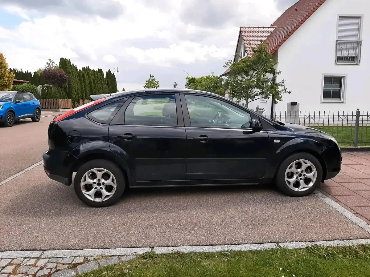 Gebraucht Ford Focus 125 PS (91 kW) 2007 Schwarz Limousine