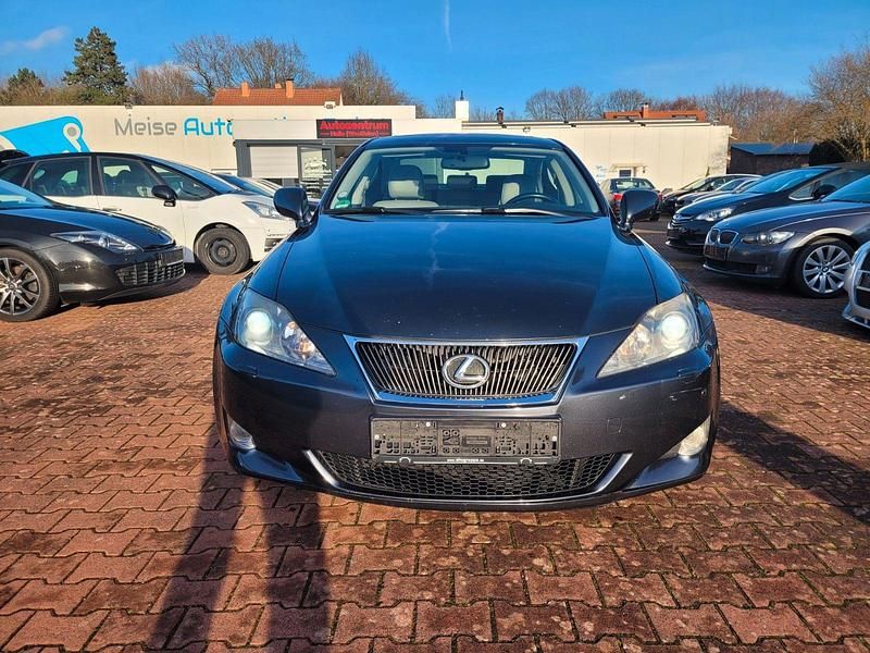 Second-hand Lexus IS220 177 CP (130 kW) 2006 Gri Berlinǎ