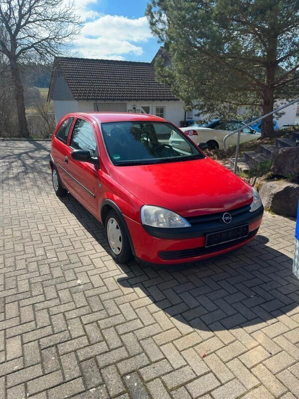 Rot Gebraucht 2001 Opel Corsa Limousine | 1.490 € (Etwas zu teuer) - Bild 1/3