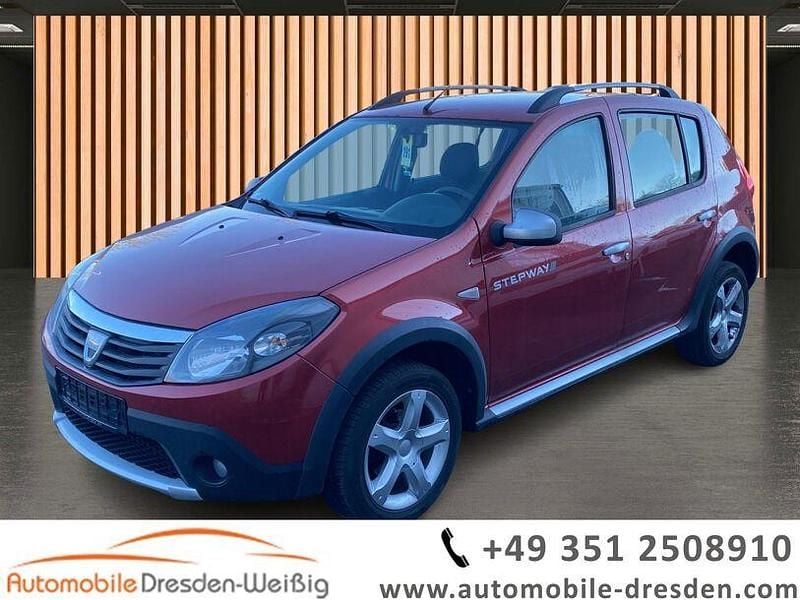 Gebraucht Dacia Sandero Stepway 84 PS (61 kW) 2011 Rot feuerrot (metallic) Limousine