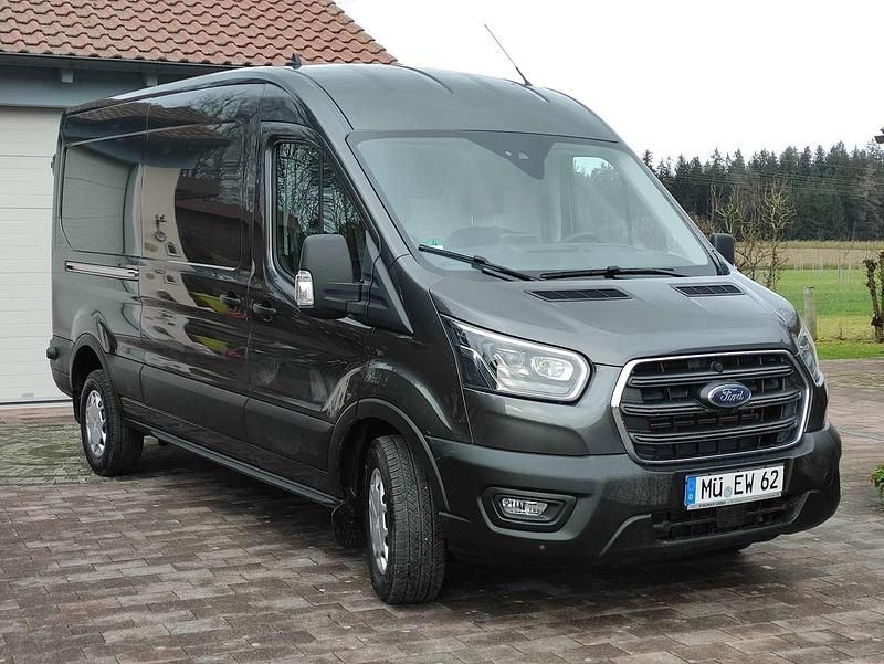 Gebraucht Ford Transit 170 PS (125 kW) 2021 Grau Van