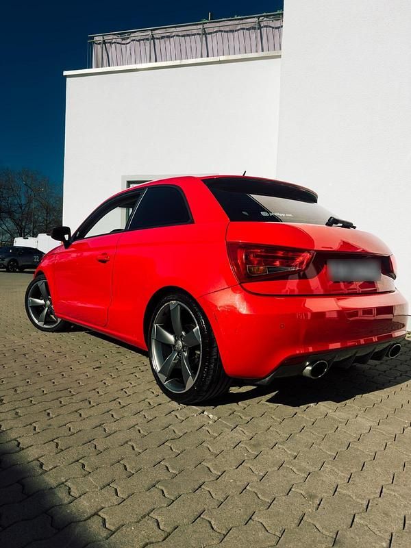 Second-hand Audi A1 86 CP (63 kW) 2012 Roșu Hatchback