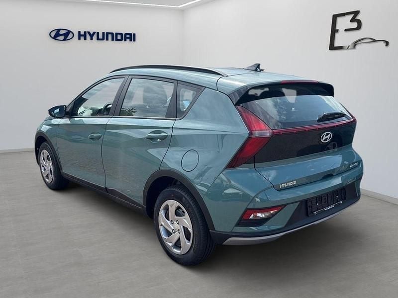 Neu Hyundai Bayon Select 101 PS (74 kW) 2025 Grün SUV